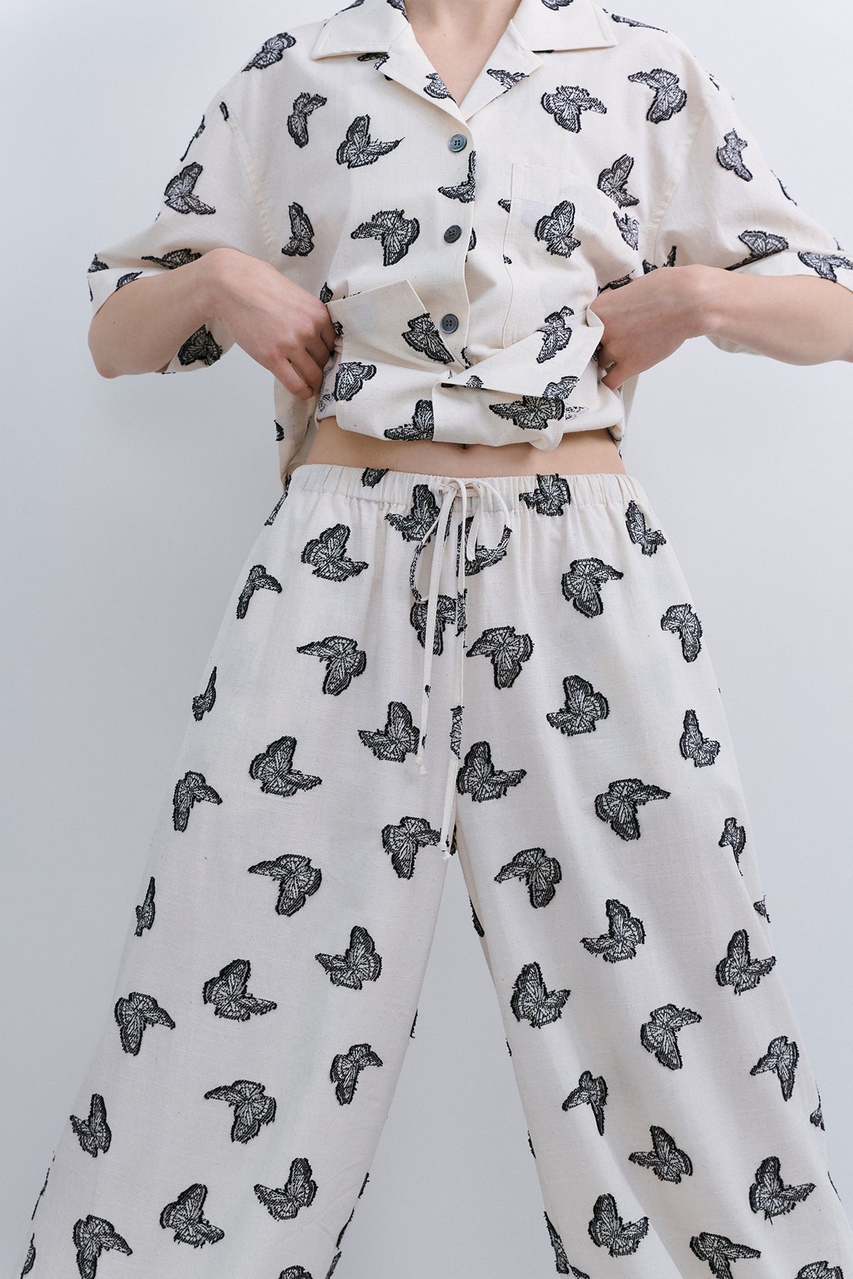 JOGGER PANTS - IVORY