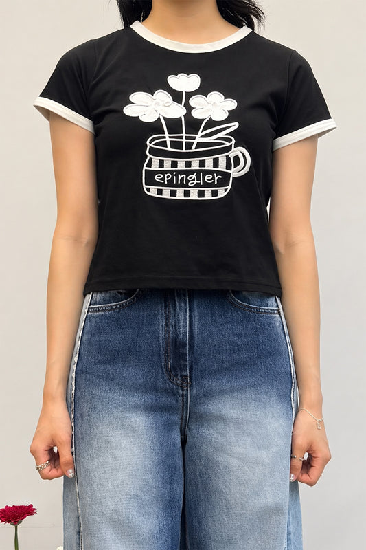 FLOWER EMBROIDERED T - BLACK