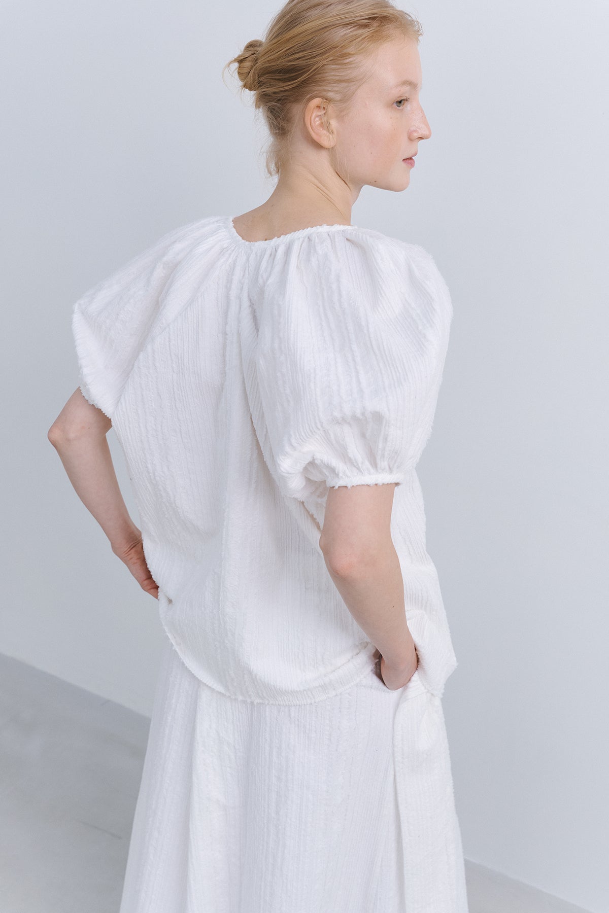 ORIGAMI RIBBON PATCHED BLOUSE - IVORY