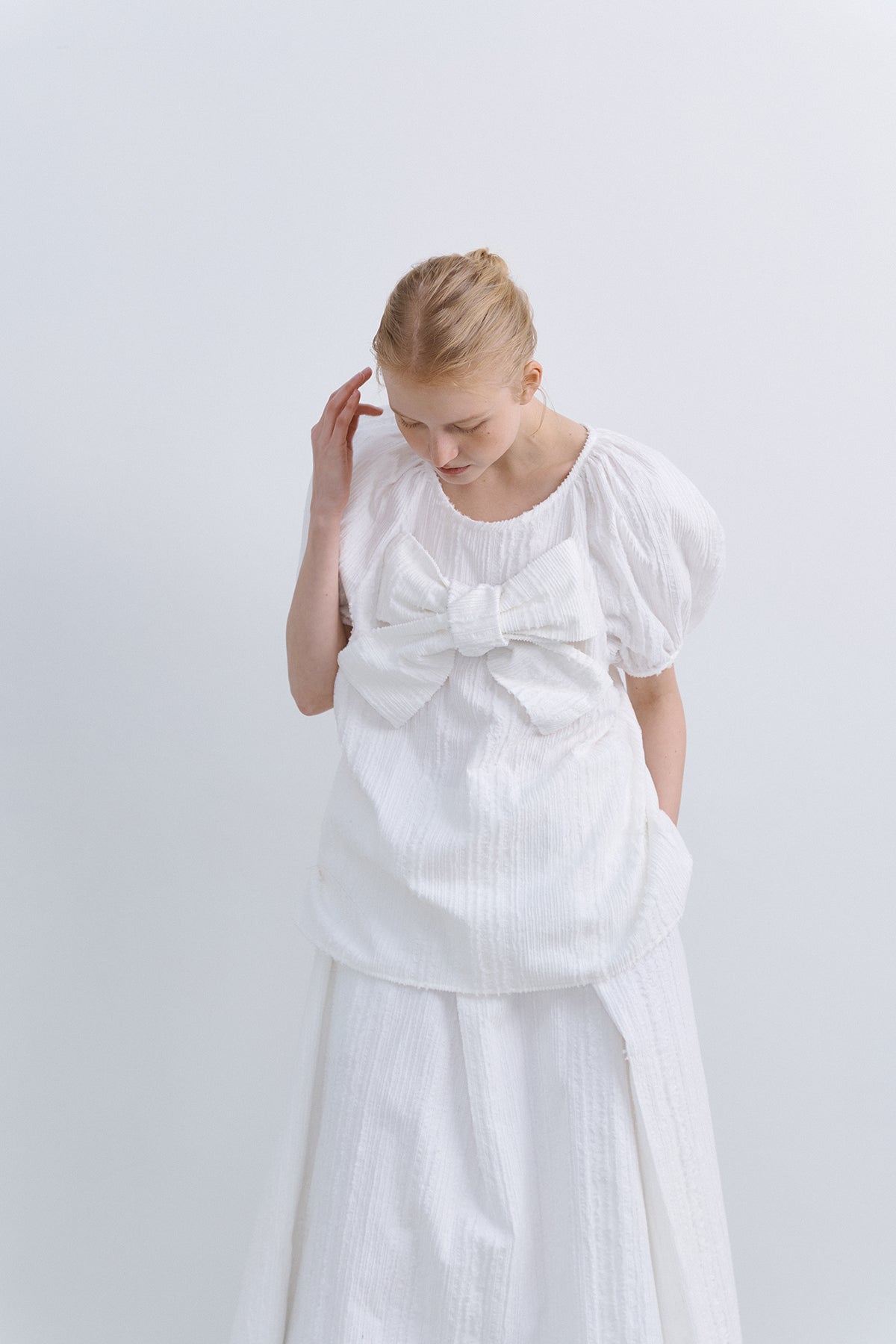 ORIGAMI RIBBON PATCHED BLOUSE - IVORY