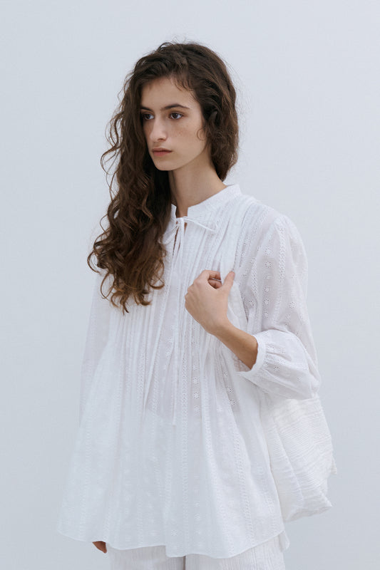TUCKING BLOUSE - WHITE