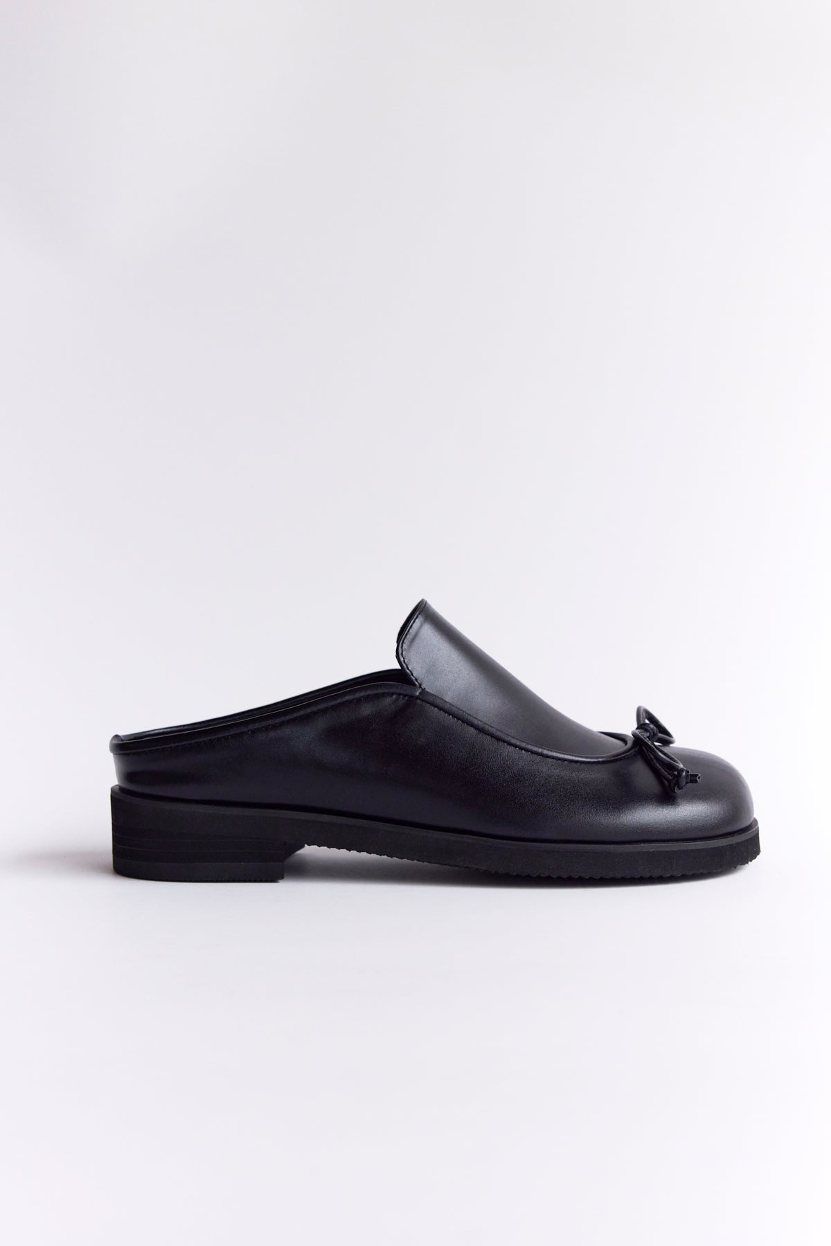 DUMPLING RIBBON MULE - BLACK