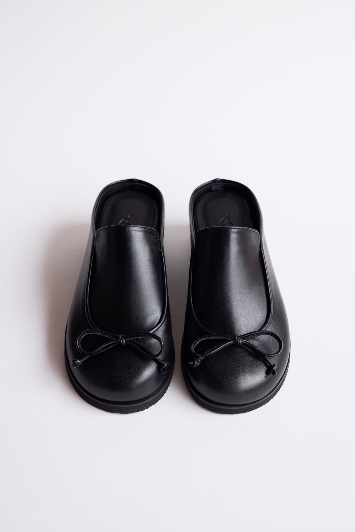 DUMPLING RIBBON MULE - BLACK