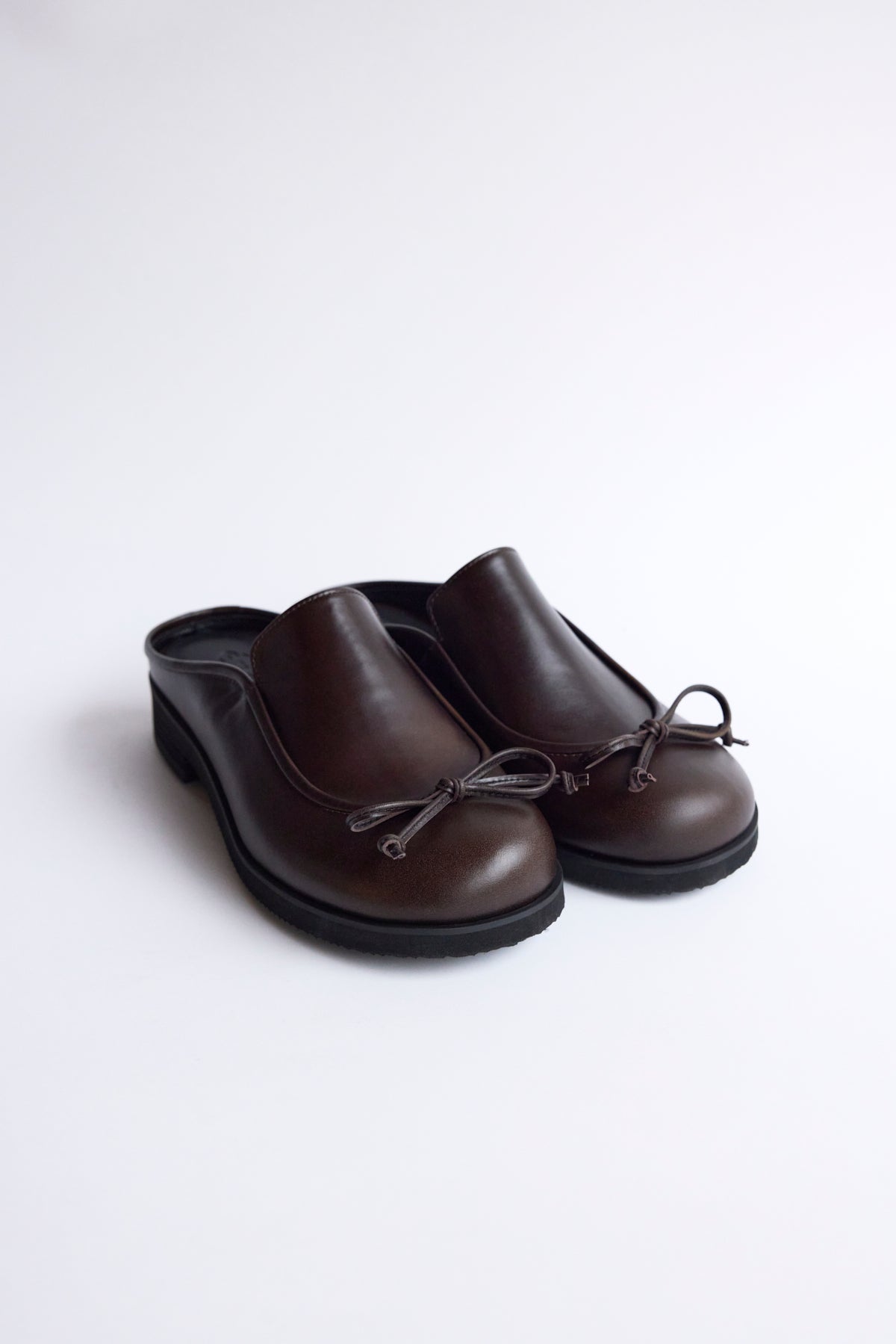 DUMPLING RIBBON MULE - BROWN