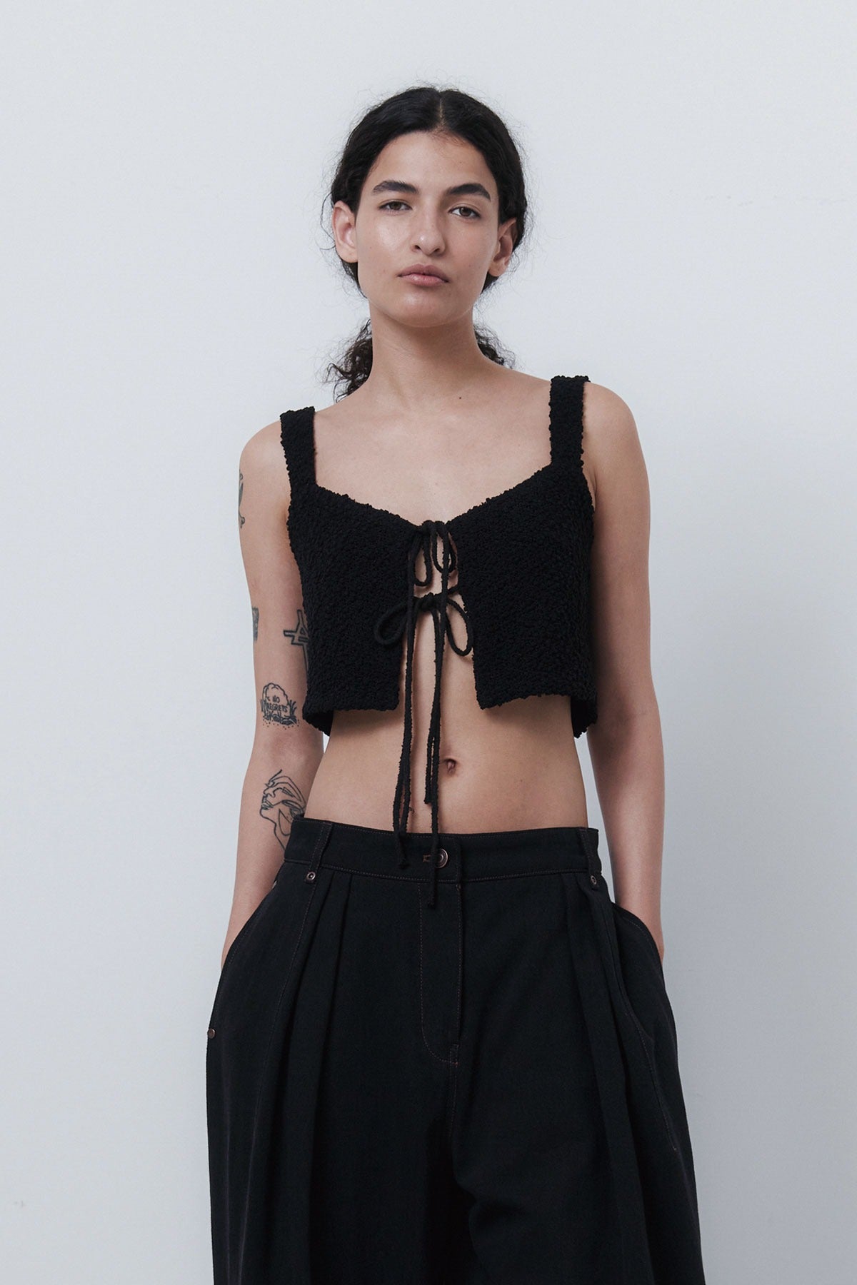 POM POM KNITTING BRATOP - BLACK